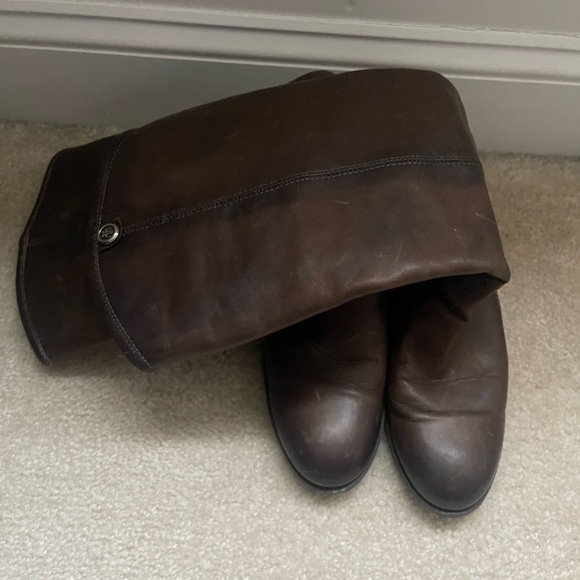 Frye Melissa Button Boots - Picture 3 of 16